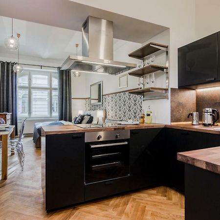 Prague Trendy Central Apartment By Michal&Friends Экстерьер фото